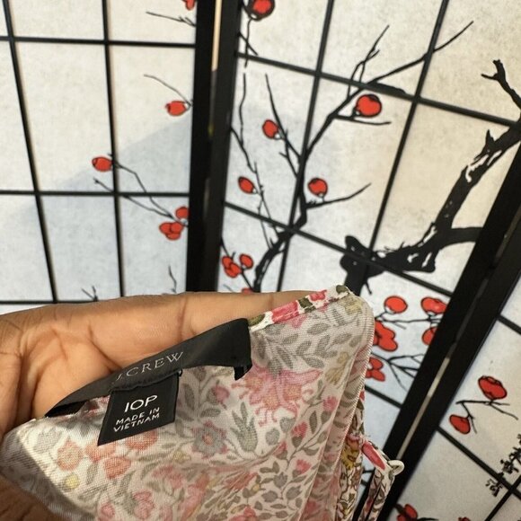 J. CREW Gwyneth Cupro Blend Slip Dress Scattered Blooms Size 10P Beach Travel - Picture 10 of 10